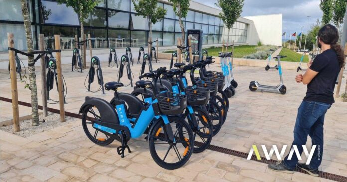 Bicicletas e trotinetes Bird em Portugal (fotogaleria)