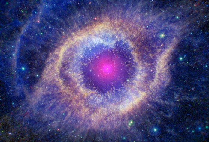 Supernova misteriosa em forma de olho é capturada em imagem pelo telescópio James Webb