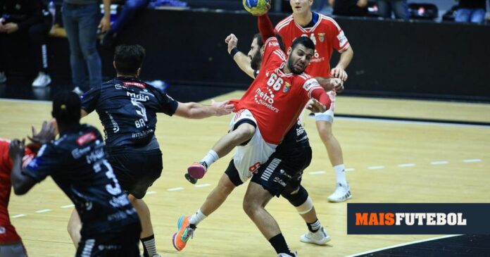 Andebol: Benfica responde à derrota no Clássico com vitória na Maia