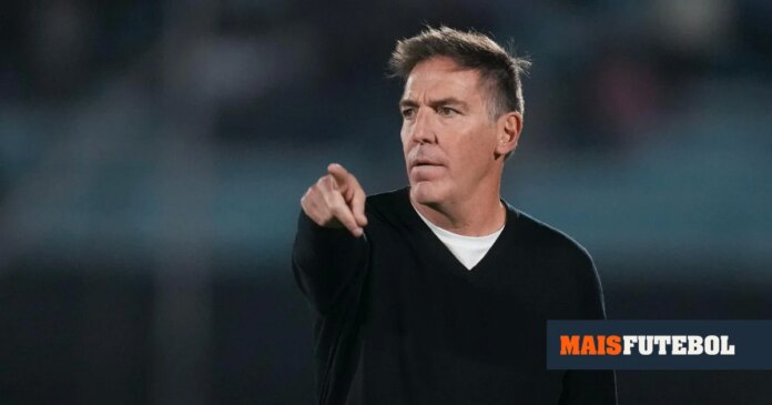 OFICIAL: Eduardo Berizzo demite-se do cargo de selecionador do Chile