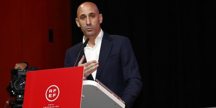 Rubiales será detido quando voltar a Espanha por supostas irregularidades em contratos
