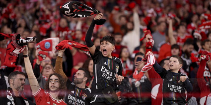 Benfica inicia venda de bilhetes para o dérbi e para o jogo com o Marselha