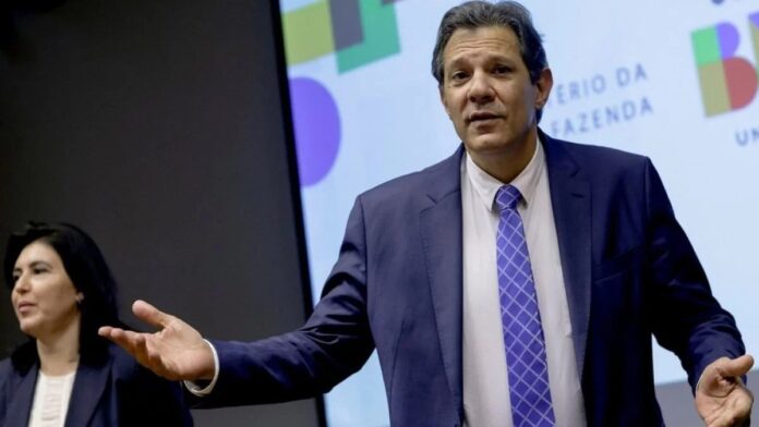 Haddad defende que Congresso debata taxação de compras internacionais de até US$ 50