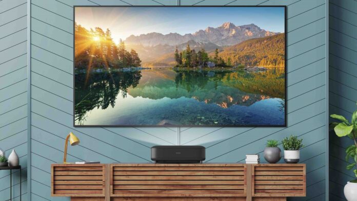 Epson lança projetor EpiqVision LS650 no Brasil com resolução 4K e Android TV