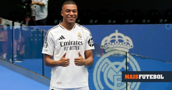 Mbappé: «Europeu foi difícil para Ronaldo, mas não muda a lenda que é»