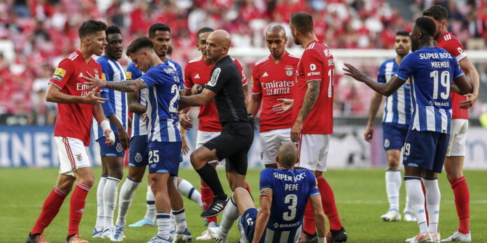 Árbitros da 2.ª jornada: Veríssimo apita FC Porto, Godinho no Sporting, Vasilica dirige Benfica