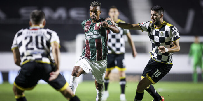 Estrela da Amadora e Boavista empatam 2-2 no fecho da quinta jornada da I Liga