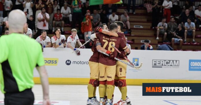 Hóquei: Portugal sofre, mas vence França e espreita final do Mundial