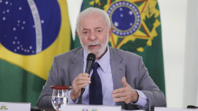 Lula lamenta morte de Ary Toledo e lembra prisão do artista na ditadura