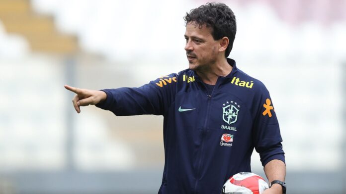 Fernando Diniz aponta clube com menos poder que Flamengo e Palmeiras: “Não tem dinheiro”