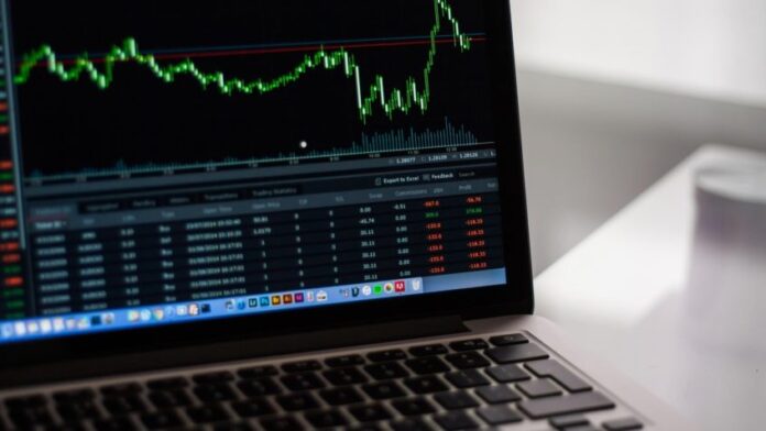 Bolsas asiáticas abrem em forte queda nesta 2ª feira