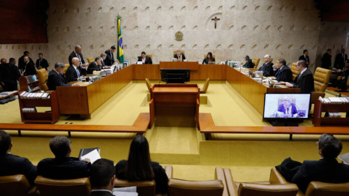 Maioria do STF vota por tirar receitas do Judiciário do teto fiscal